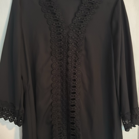 MiYang Black Lace Embroidered Tunic Top/Cover Up - Picture 2 of 6